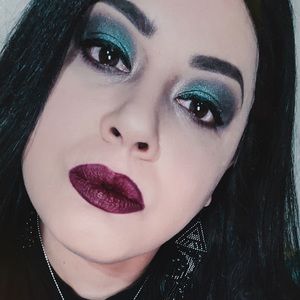 Meet your Posher, Ariane